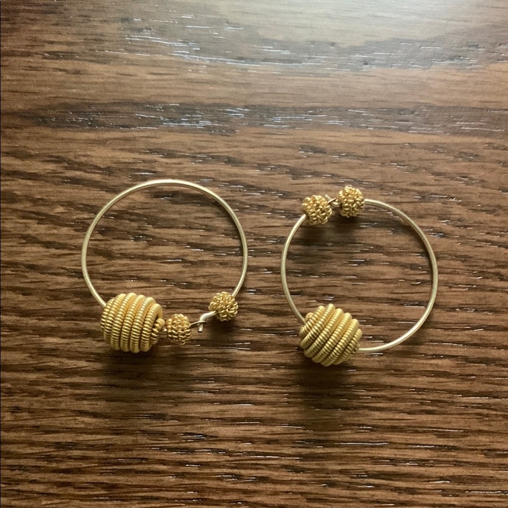 Vintage Gold-Tone Wire Hoop Earrings with Ribbed Beads